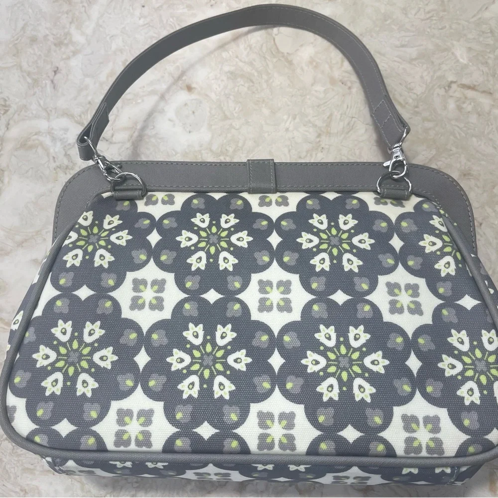 Petunia Pickle Bottom Classic Baby Bag Clutch